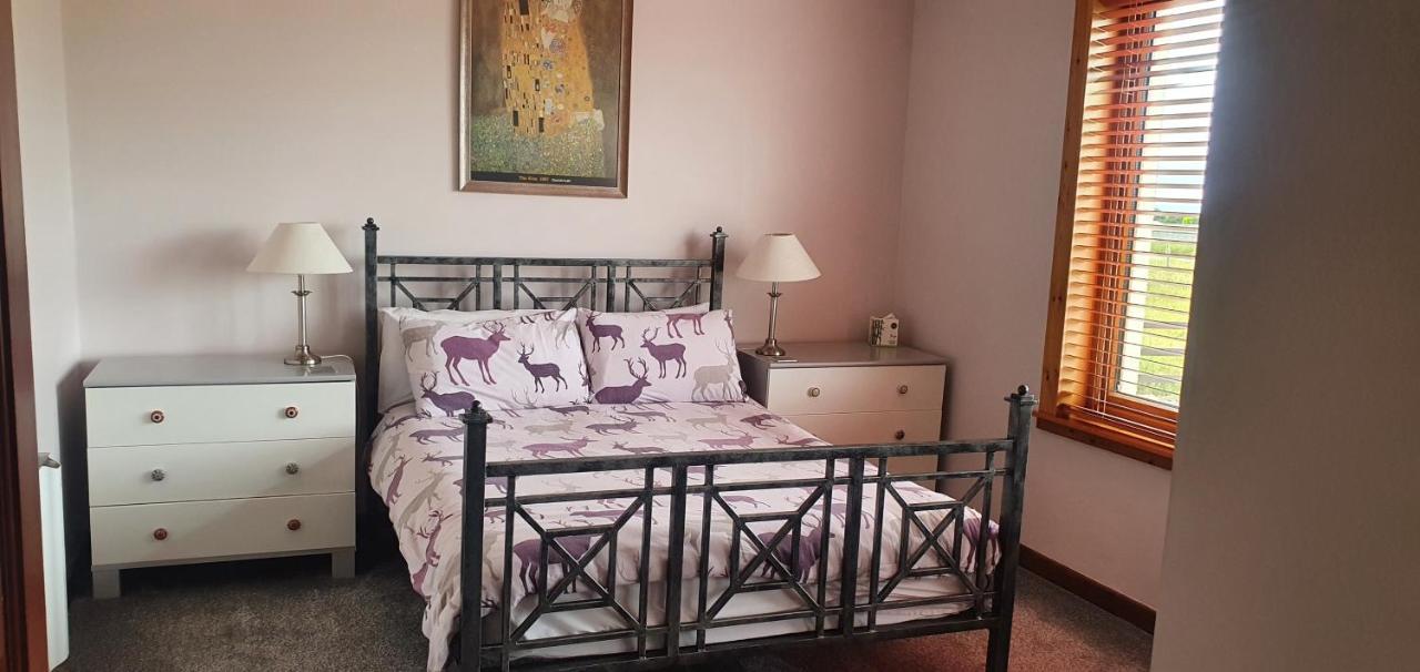 10 Melbost Borve Appartement Borve  Buitenkant foto
